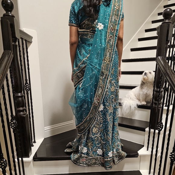 Dark green Kolkata handwork lehenga - Picture 6 of 8